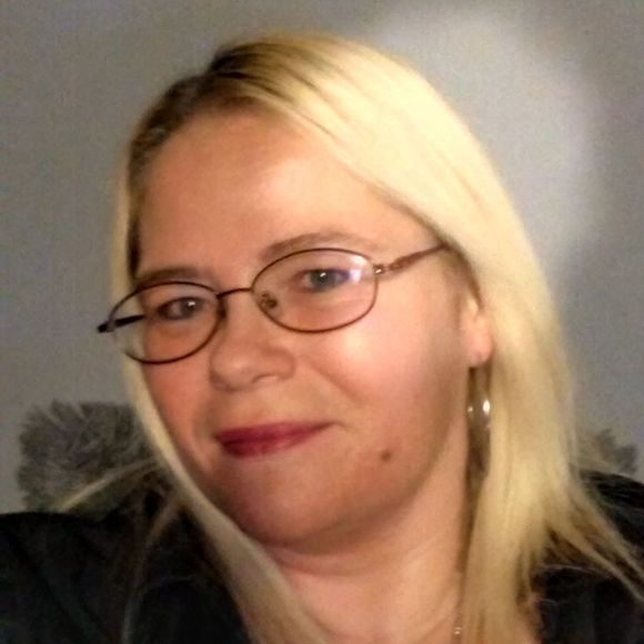 Meet your Posher, Nikki - Picture 1 of 1